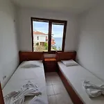 Apartmán под наем 4-стаен с изумителна фронтална гледка море, Sun Coast влас