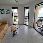 Apartmán под наем 4-стаен с изумителна фронтална гледка море, Sun Coast влас