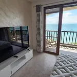 Apartmán под наем 4-стаен с изумителна фронтална гледка море, Sun Coast влас *