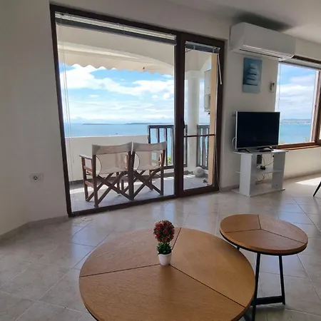 Apartmán под наем 4-стаен с изумителна фронтална гледка море, Sun Coast влас