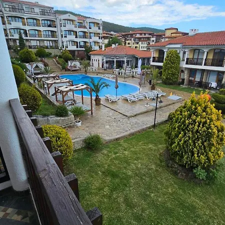 под наем 4-стаен с изумителна фронтална гледка море, Sun Coast влас Lägenhet *