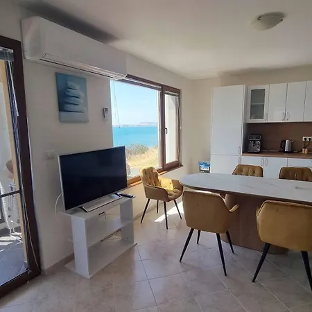 Lägenhet под наем 4-стаен с изумителна фронтална гледка море, Sun Coast влас Sveti Vlas