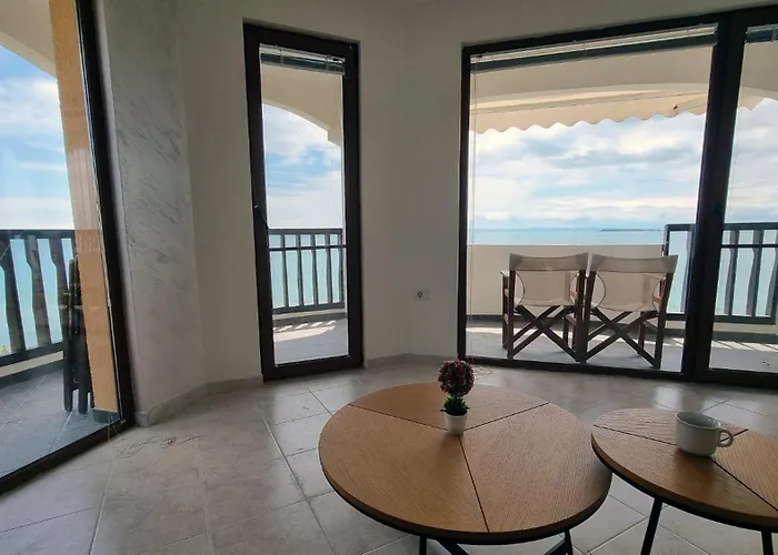 под наем 4-стаен с изумителна фронтална гледка море, Sun Coast влас アパート