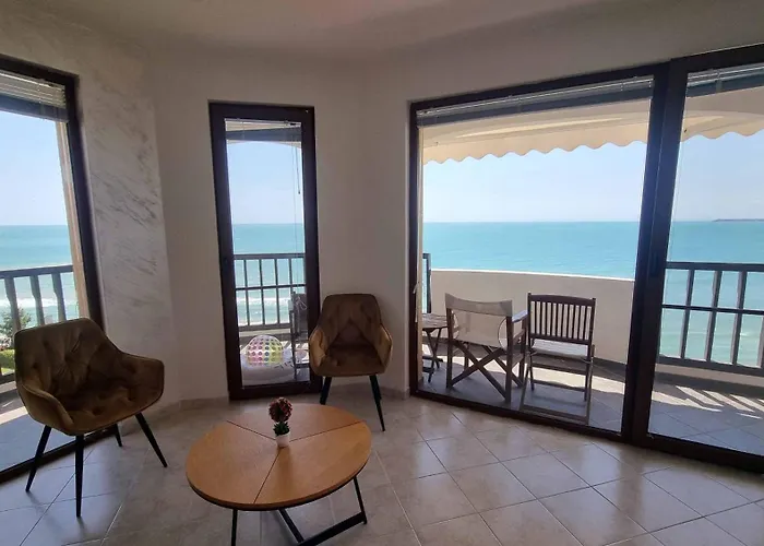 アパート под наем 4-стаен с изумителна фронтална гледка море, Sun Coast влас *